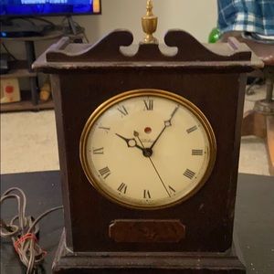 Techron desk clock antique